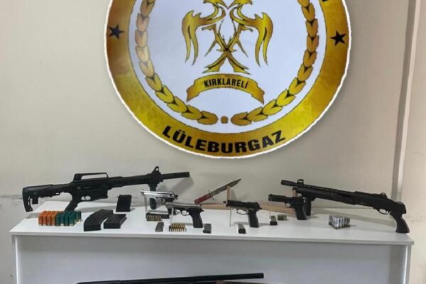 Kırklareli’nde sosyal medyadan silah görseli paylaşan 12 şüpheli gözaltına alındı haberi