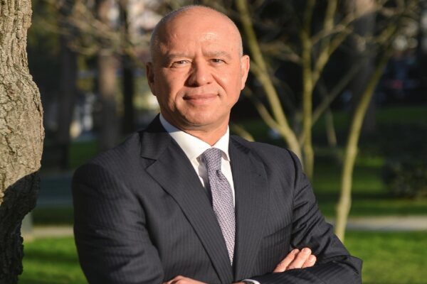 Koç Holding geçen yıl 65,8 milyar dolar gelir elde etti haberi