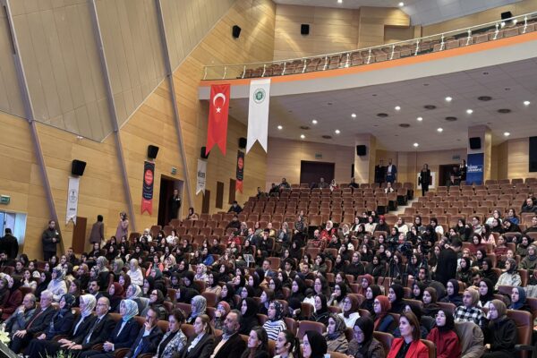 Kocaeli’de “28 Şubat: 28 Yılın Ardından” paneli düzenlendi haberi