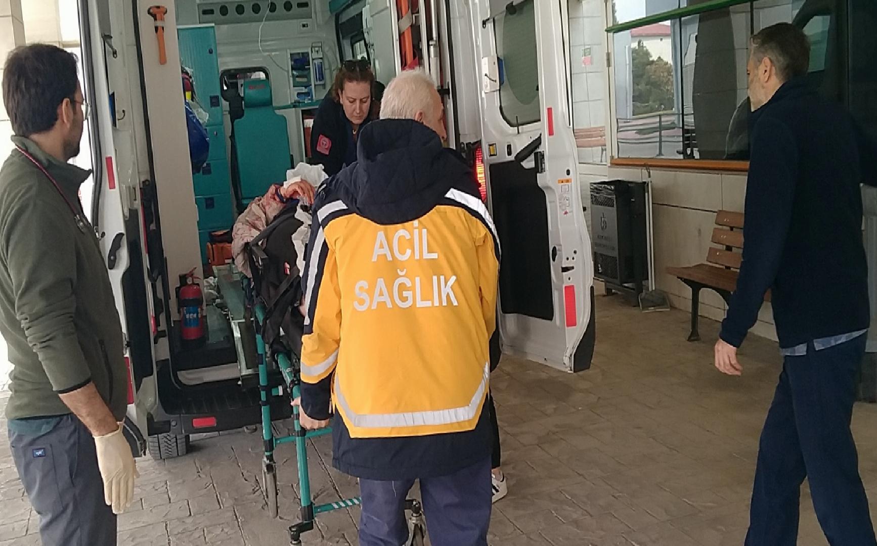 kocaelide-eski-esini-bicakla-yaralayan-kisi-gozaltina-alindi-haberi-7wxj8CWV.jpg