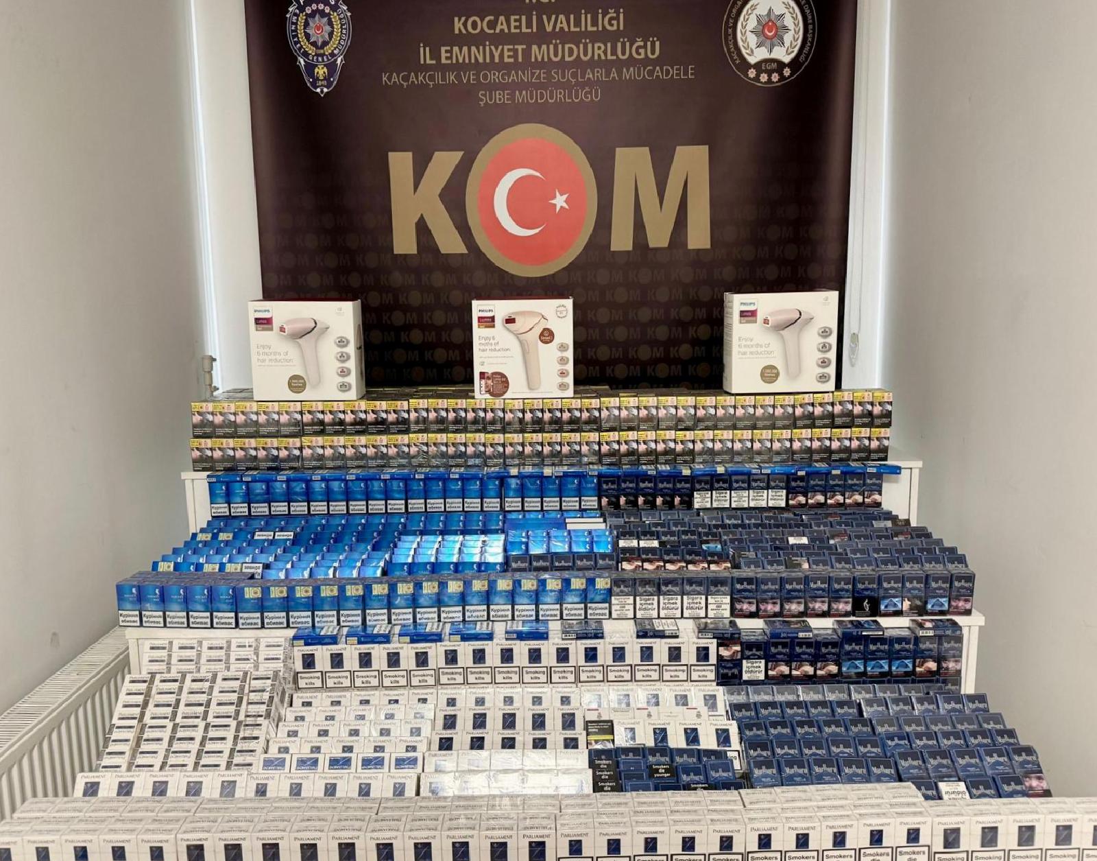 kocaelide-gumruk-kacagi-2-bin-300-paket-sigara-ele-gecirildi-haberi-NH4wiWfL.jpg