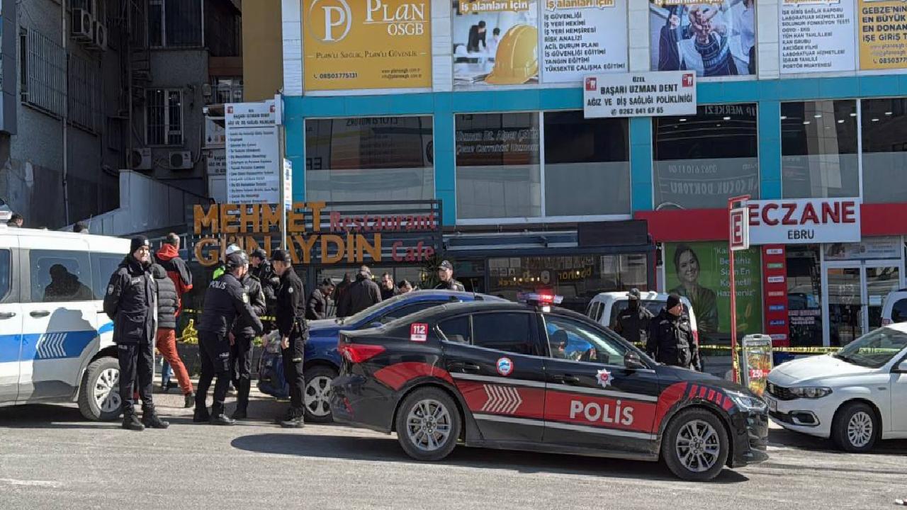 kocaelide-restoraninda-silahli-saldiriya-ugrayan-kisi-oldu-haberi-se2M7a6G.jpg