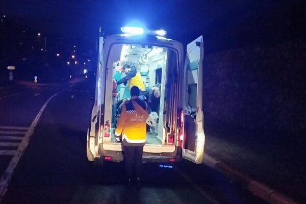 Kocaeli’de takla atan otomobildeki 4 kişi yaralandı haberi