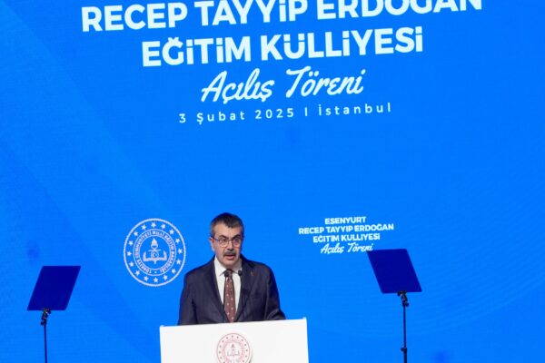 Milli Eğitim Bakanı Tekin, Esenyurt Recep Tayyip Erdoğan Eğitim Külliyesi’nin açılışında konuştu: haberi
