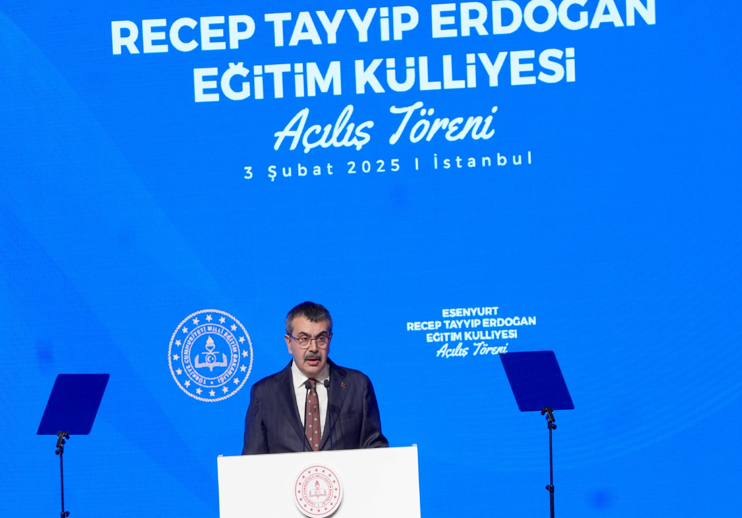 milli-egitim-bakani-tekin-esenyurt-recep-tayyip-erdogan-egitim-kulliyesinin-acilisinda-konustu-haberi-lQPzwOFU.jpg