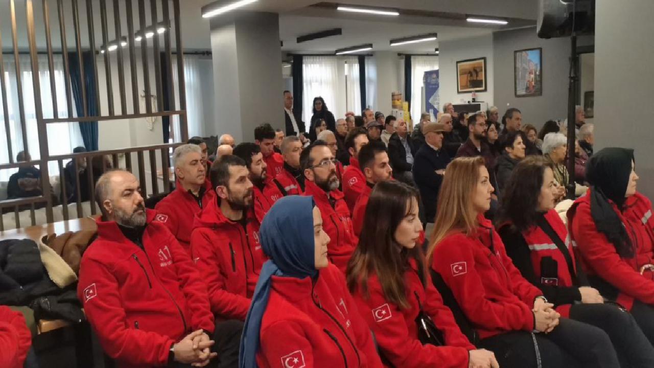 mudanyada-deprem-panelleri-duzenlendi-haberi-PB8UFrVn.jpg