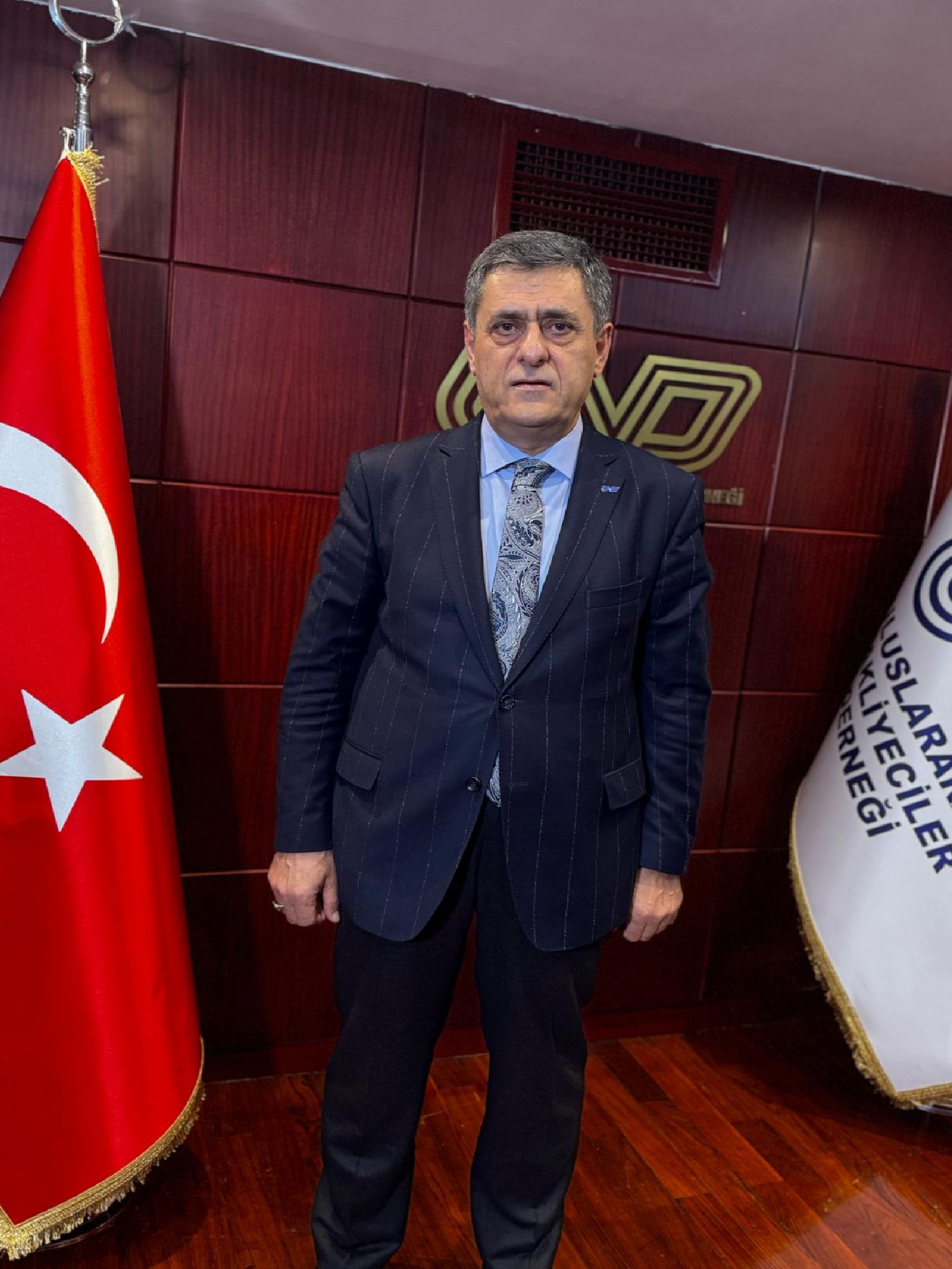 nakliyeciler-suriyeye-sefer-sayisinin-gecen-yila-gore-ikiye-katlanmasini-bekliyor-haberi-Q27i1gqF.jpg