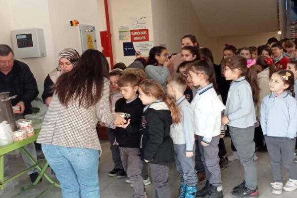 Osmaneli Belediyesinden öğrencilere çorba ikramı haberi