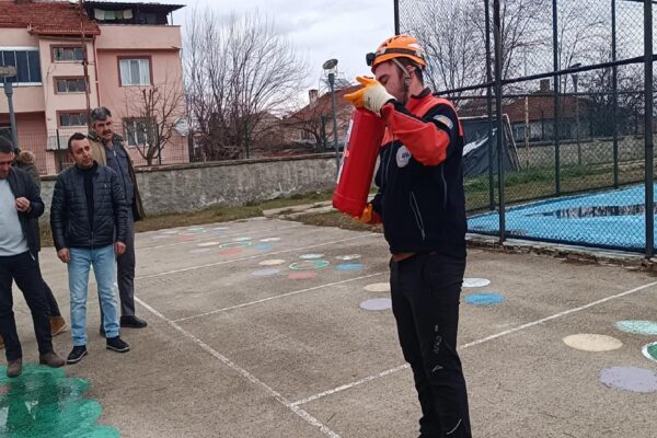 Pazaryeri Gençlik ve Spor İlçe Müdürlüğü personeline yangın eğitimi verildi haberi
