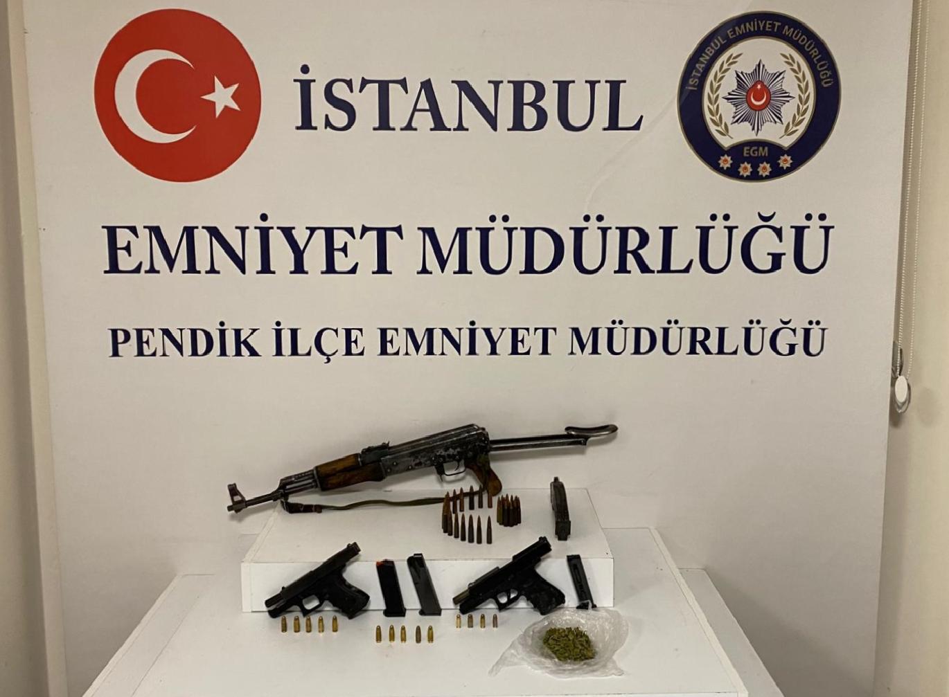 pendikte-ruhsatsiz-silah-operasyonunda-2-supheli-yakalandi-haberi-Ck6jnwkE.jpg