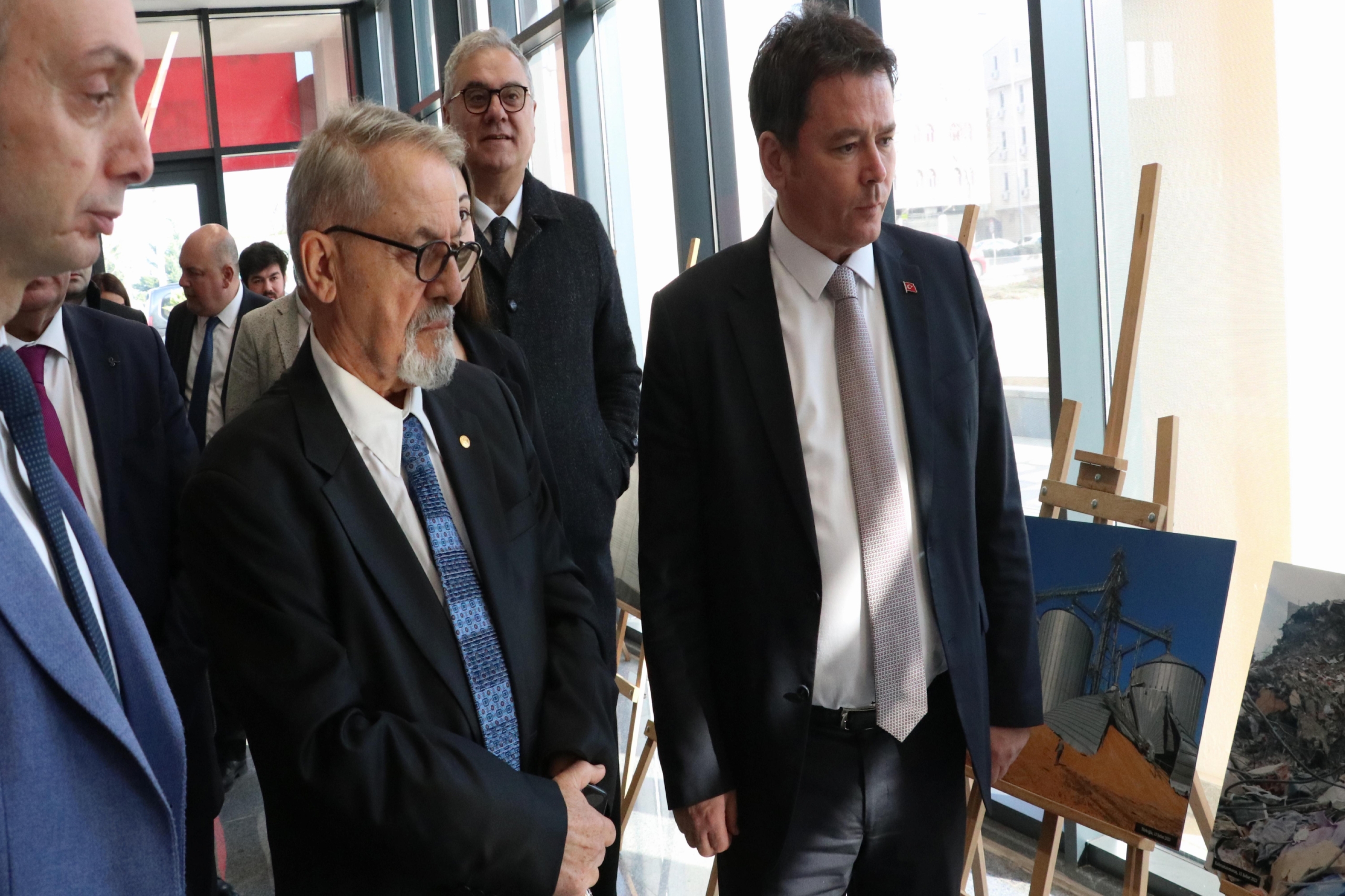 prof-dr-naci-gorur-bursanin-depremselligi-ve-depreme-direncli-osmangazi-programina-katildi-haberi-Ksu31MwE.jpg