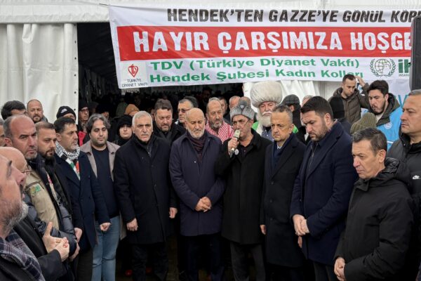 Sakarya’da 152 sivil toplum kuruluşunun desteğiyle Gazze’ye destek kermesi başlatıldı haberi