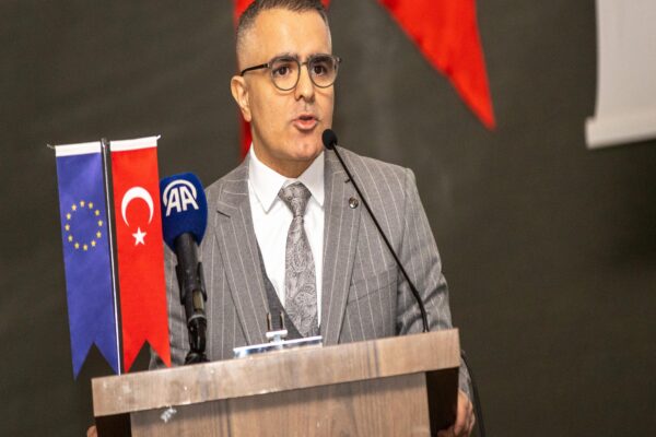 Sakarya’da “Türkiye’nin Ulaşımda Net Sıfır Emisyon Yol Haritası Projesi” çalıştayı düzenleniyor haberi
