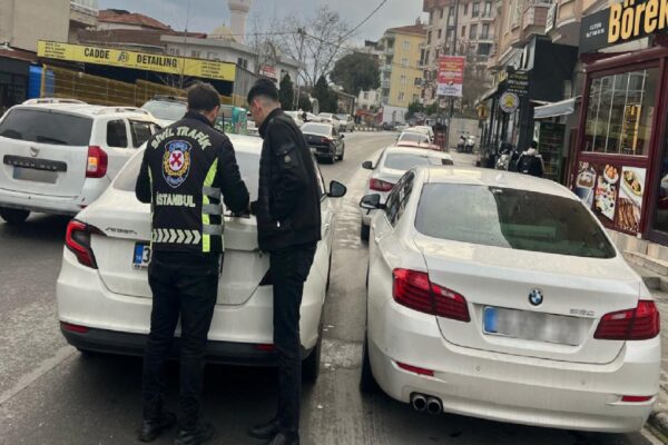 Sancaktepe’de otomobiliyle makas atarak ilerleyen sürücüye 13 bin 420 lira ceza haberi