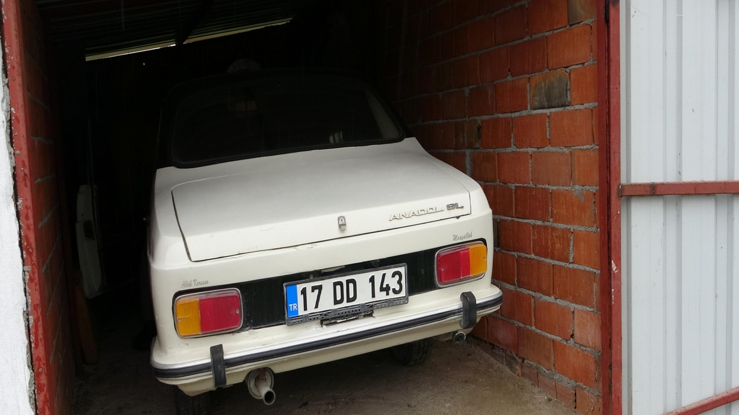 sifir-otomobili-evinin-onunde-1977-model-anadolu-ozel-garajda-haberi-mXefJTOb.jpg