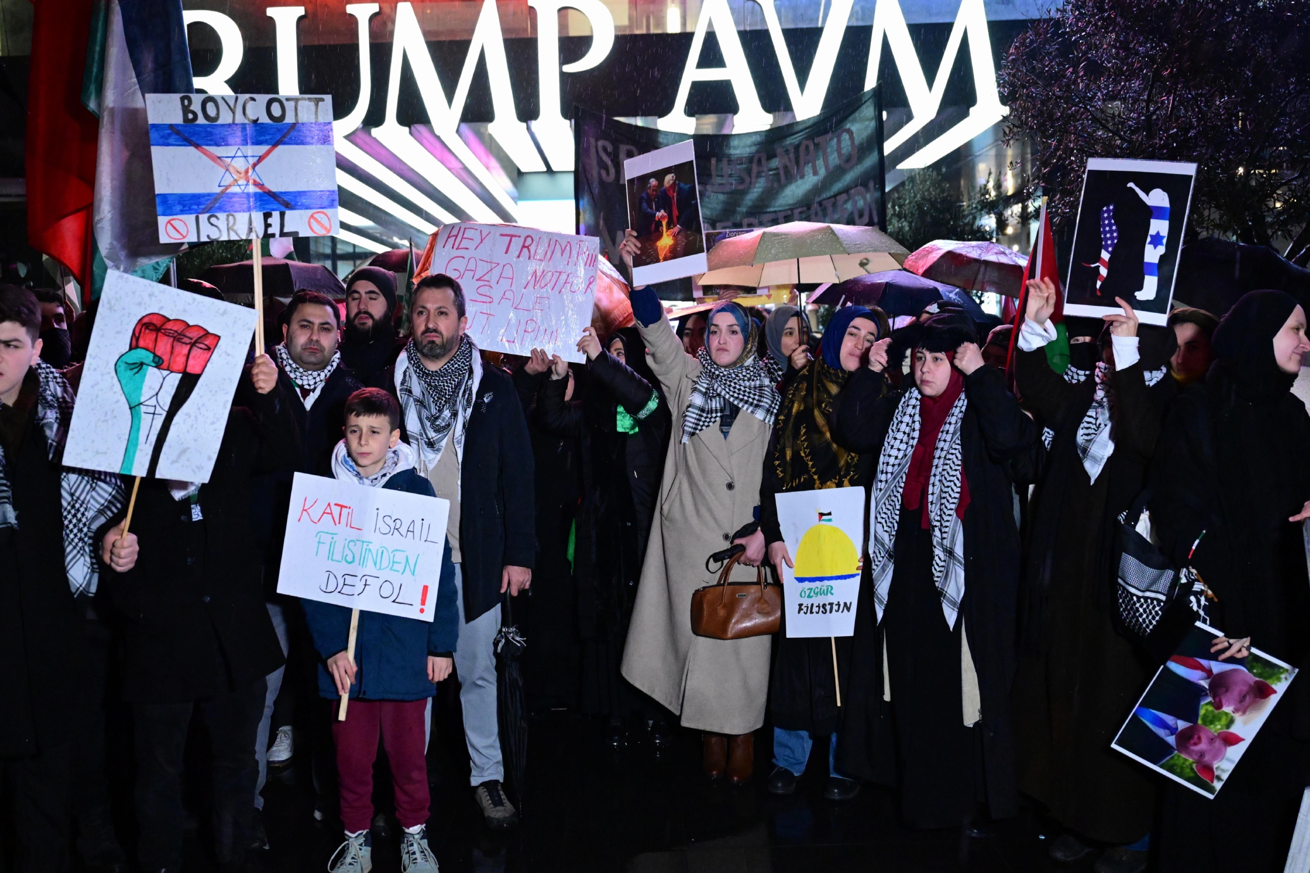 sislide-abd-baskani-trumpin-gazze-planina-protesto-haberi-BKfq8g4w.jpg