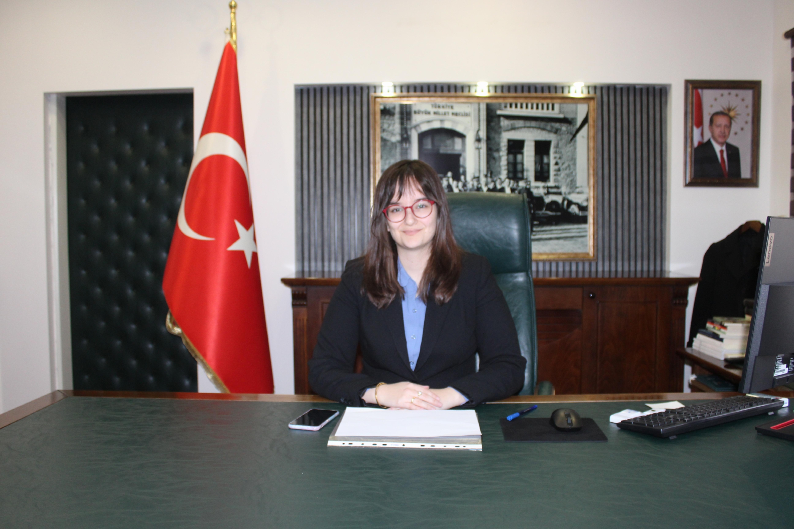 tarakli-kaymakami-tunali-goreve-basladi-haberi-R4hiRlwO.jpg
