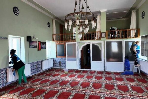 Tekirdağ’da camilerde ramazan öncesi temizlik yapıldı haberi