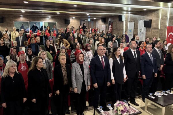 Tekirdağ’da girişimci kadınlara e-ticaretle pazarlama eğitimi verildi haberi