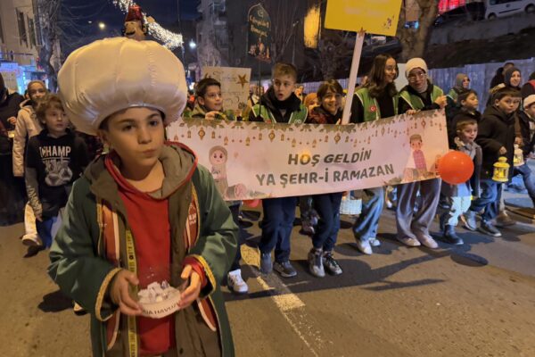 Tekirdağ’da ramazan fener alayıyla karşılandı haberi
