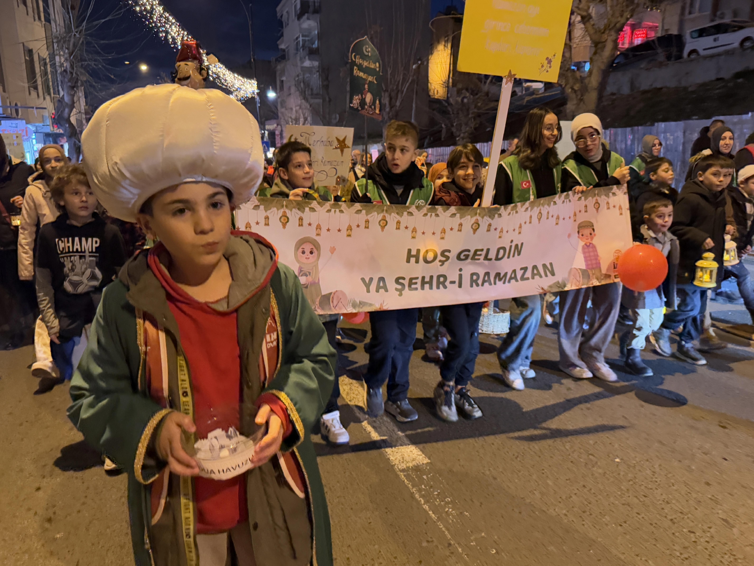 tekirdagda-ramazan-fener-alayiyla-karsilandi-haberi-KvXVxzKE.jpg