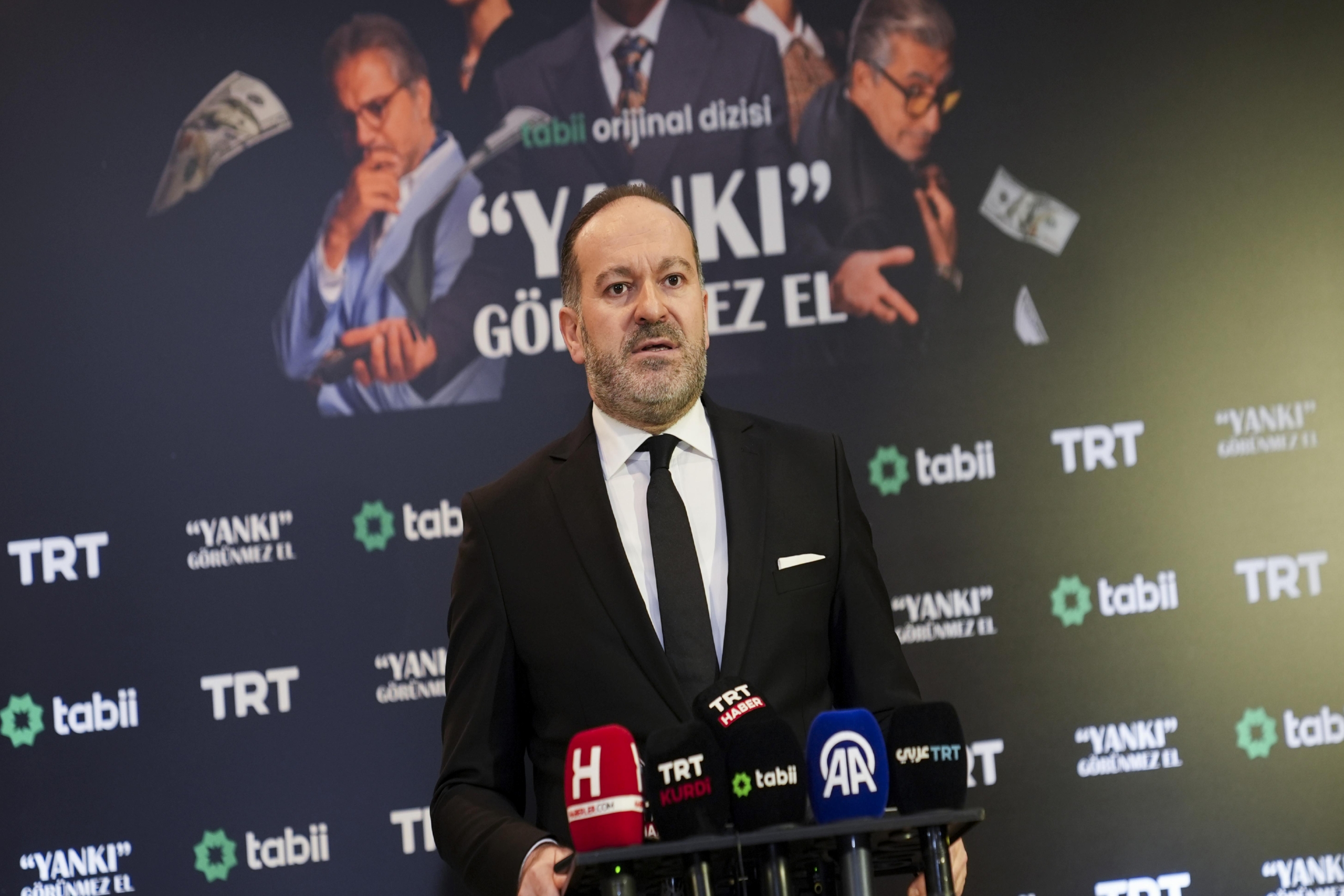 trt-tabiinin-yeni-dizisi-yanki-gorunmez-elin-galasi-yapildi-haberi-JG7fQ5Iq.jpg