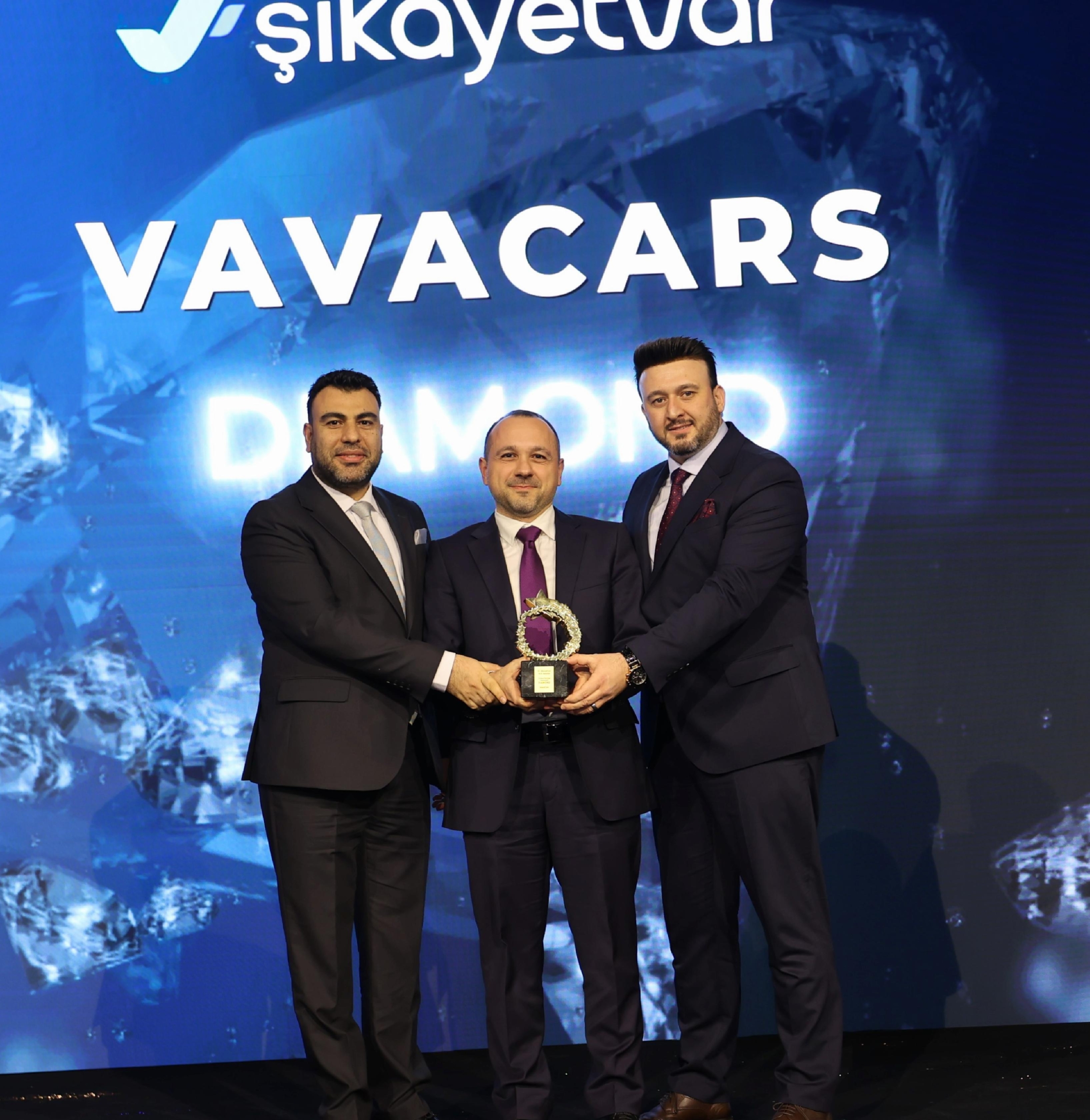 vavacars-ace-awardsta-elmas-odulun-sahibi-oldu-haberi-qH1fgQWi.jpg