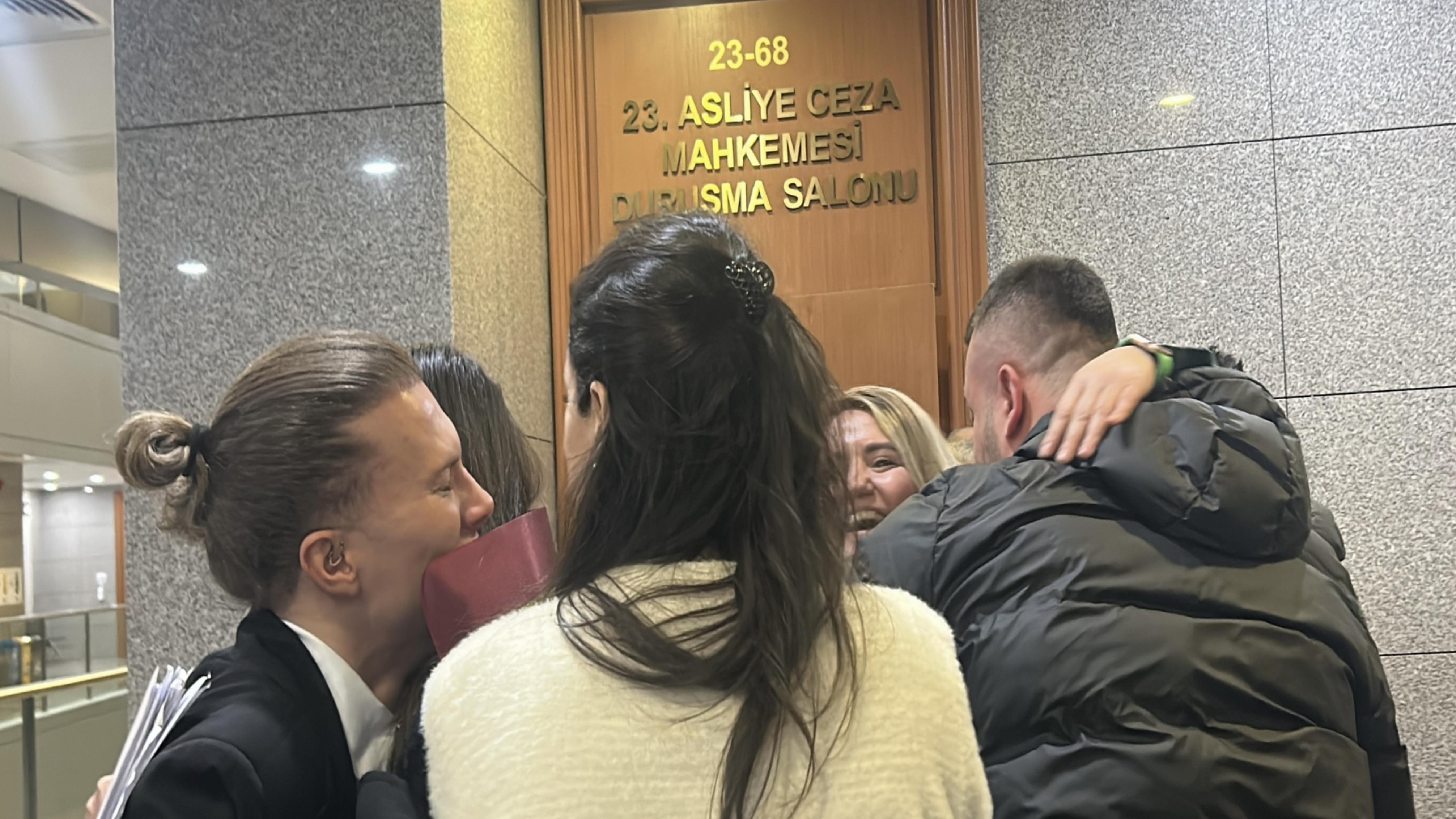 yasa-disi-bahse-tesvik-iddiasiyla-yargilanan-kerimcan-durmaz-tahliye-edildi-haberi-wugWVAZ4.jpg