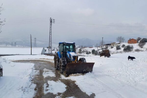 Yenice’de kar yağışı sürüyor haberi