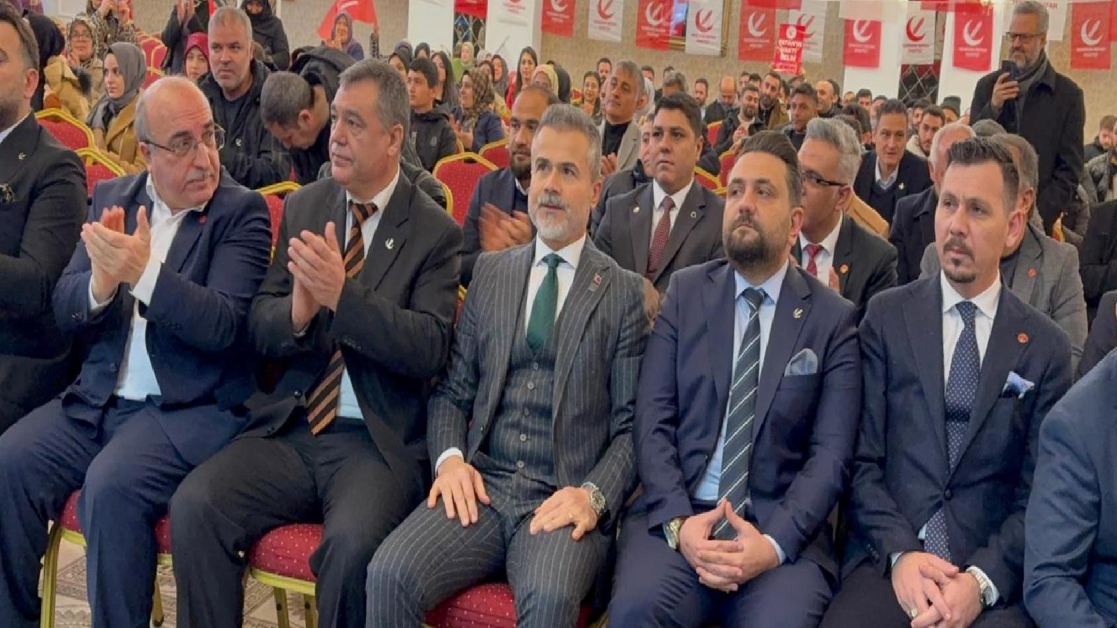 yeniden-refah-partili-kilic-partisinin-corlu-3-olagan-kongresine-katildi-haberi-sfGkZWje.jpg