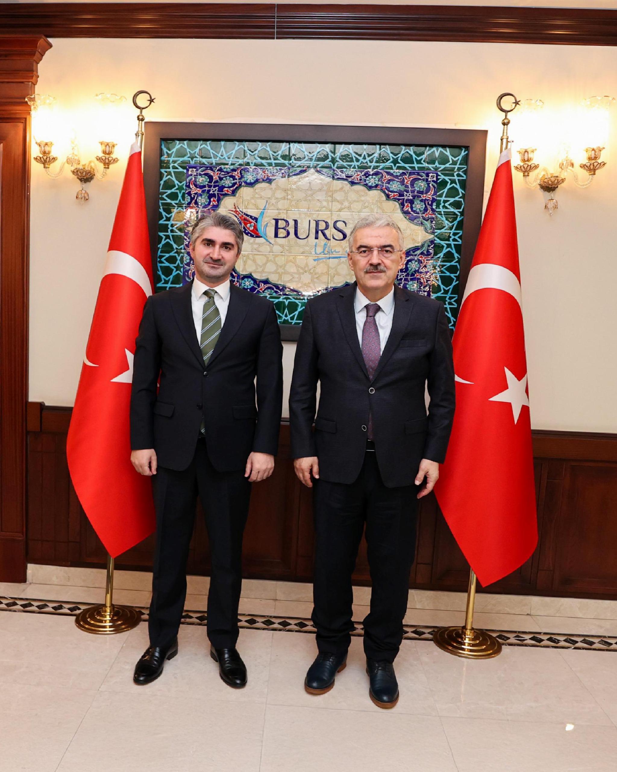 aile-ve-sosyal-hizmetler-bakan-yardimcisi-tarikdaroglu-bursada-temaslarda-bulundu-haberi-Ks9Bx38Y.jpg