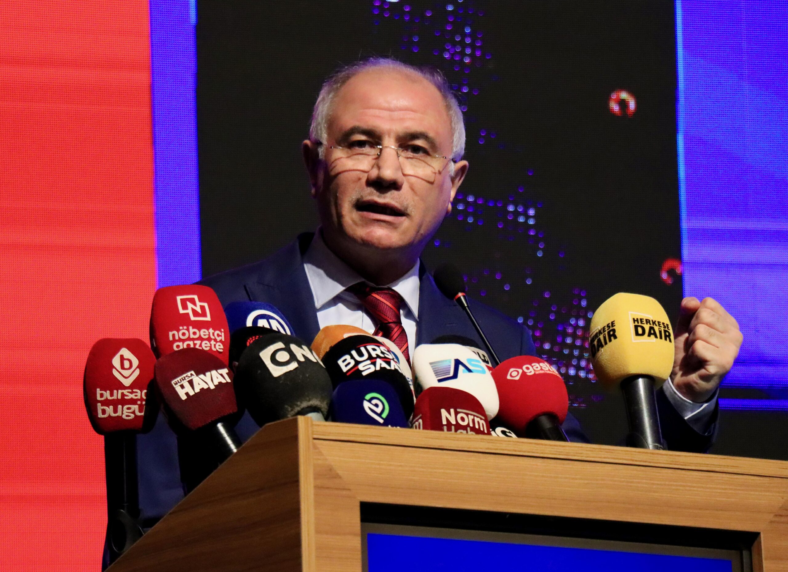 ak-parti-genel-baskanvekili-ala-bursada-partisinin-bayramlasma-programinda-konustu-haberi-blUafcuf.jpg