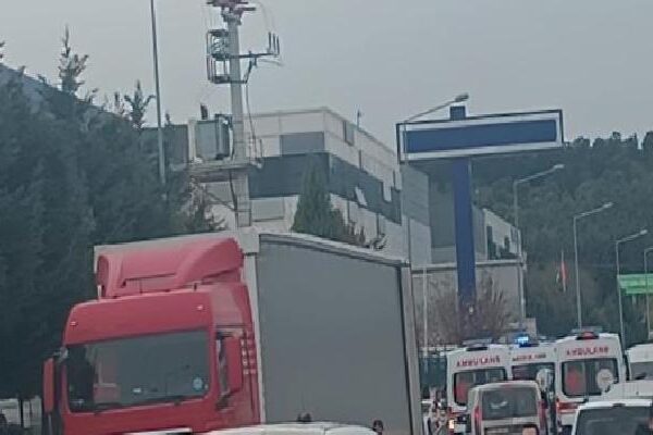 Balıkesir’de amonyak gazından etkilenen 10 kişi hastaneye kaldırıldı haberi
