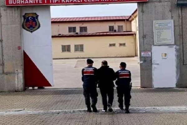 Balıkesir’de aranan firari hükümlü yakalandı haberi