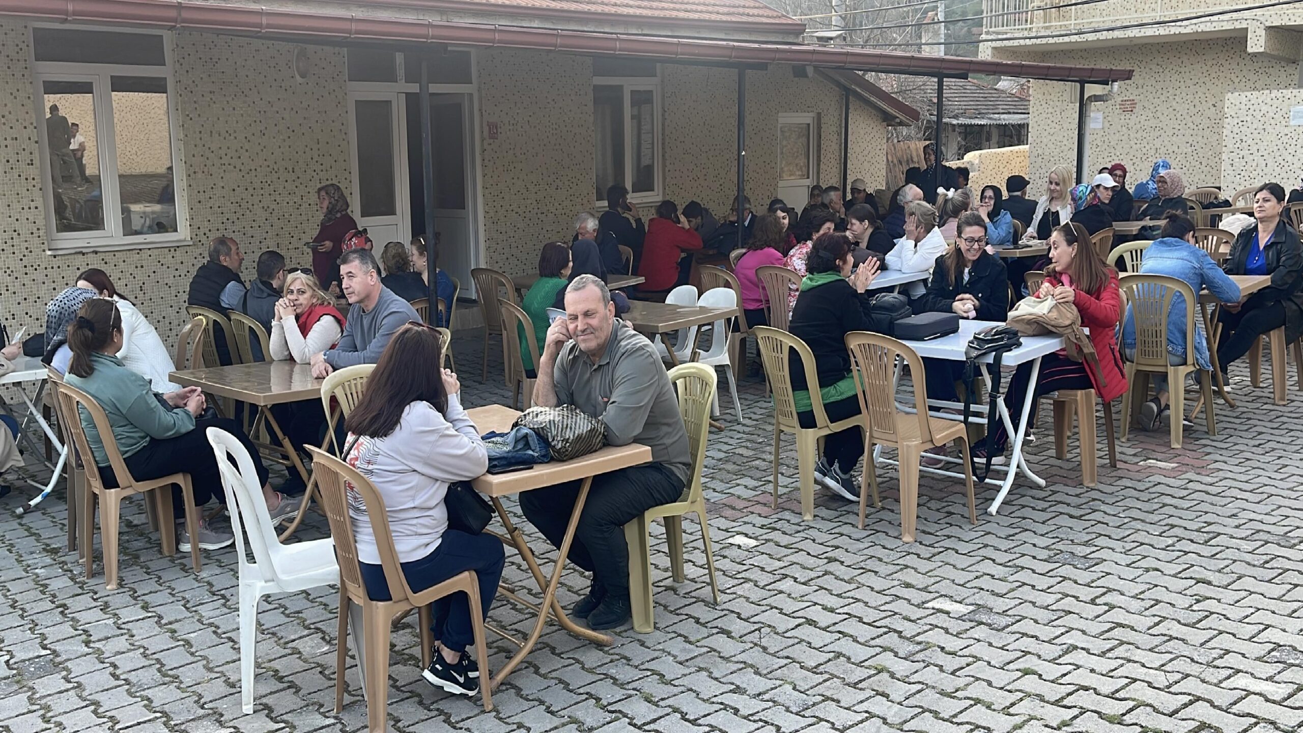 balikesirde-asirlik-gezek-gelenegi-iftar-sofralarinda-yasatiliyor-haberi-auyizXXA.jpg
