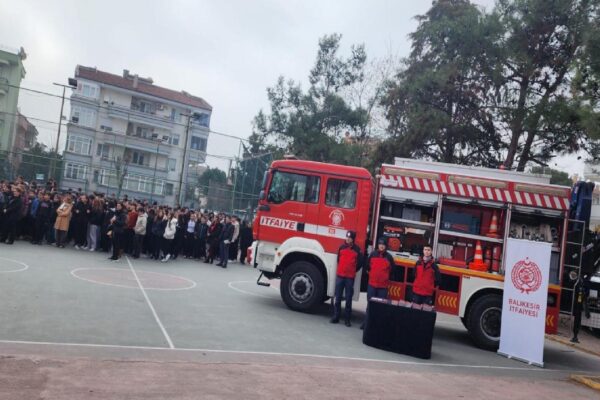 Balıkesir’de deprem tatbikatı yapıldı haberi