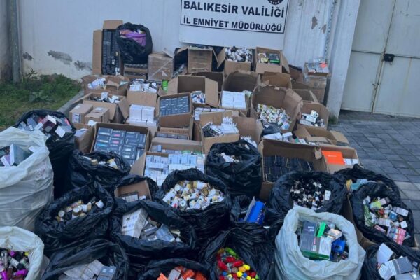 Balıkesir’de kaçakçılık operasyonunda 9 zanlı yakalandı haberi