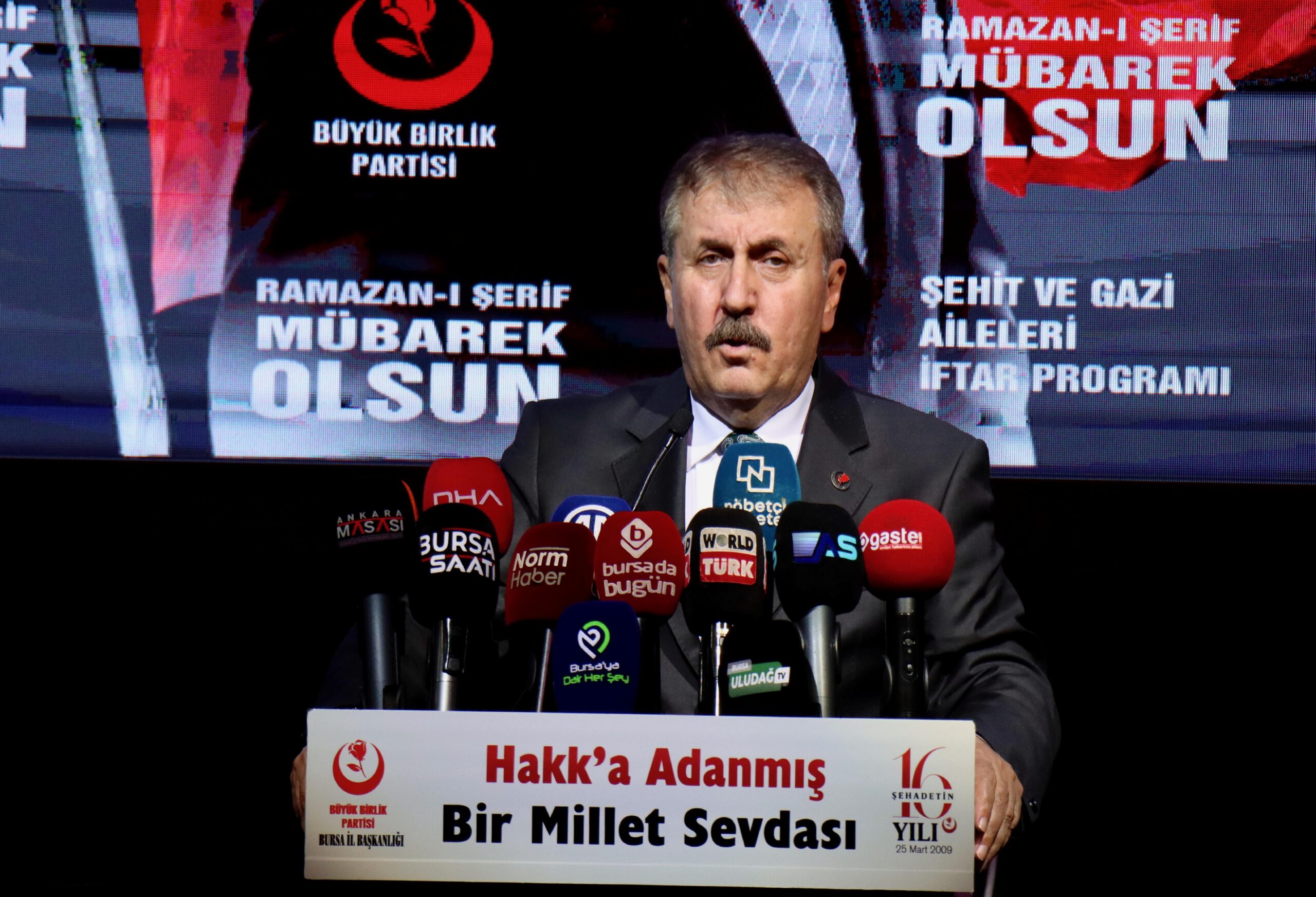 bbp-genel-baskani-destici-bursada-iftar-programinda-konustu-haberi-IQaQrjF4.jpg