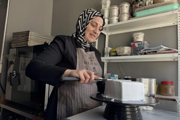 Belediyenin kursunda aldığı eğitimle kendi pastanesini açtı haberi