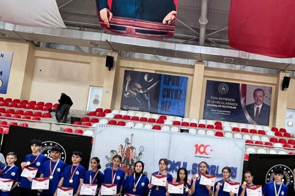 Bilecik’te düzenlenen Gençler, Yıldızlar Korfbol Karma Grup Müsabakaları sona erdi haberi