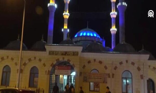 Bilecik’te Filistin için camilerde dua edildi haberi