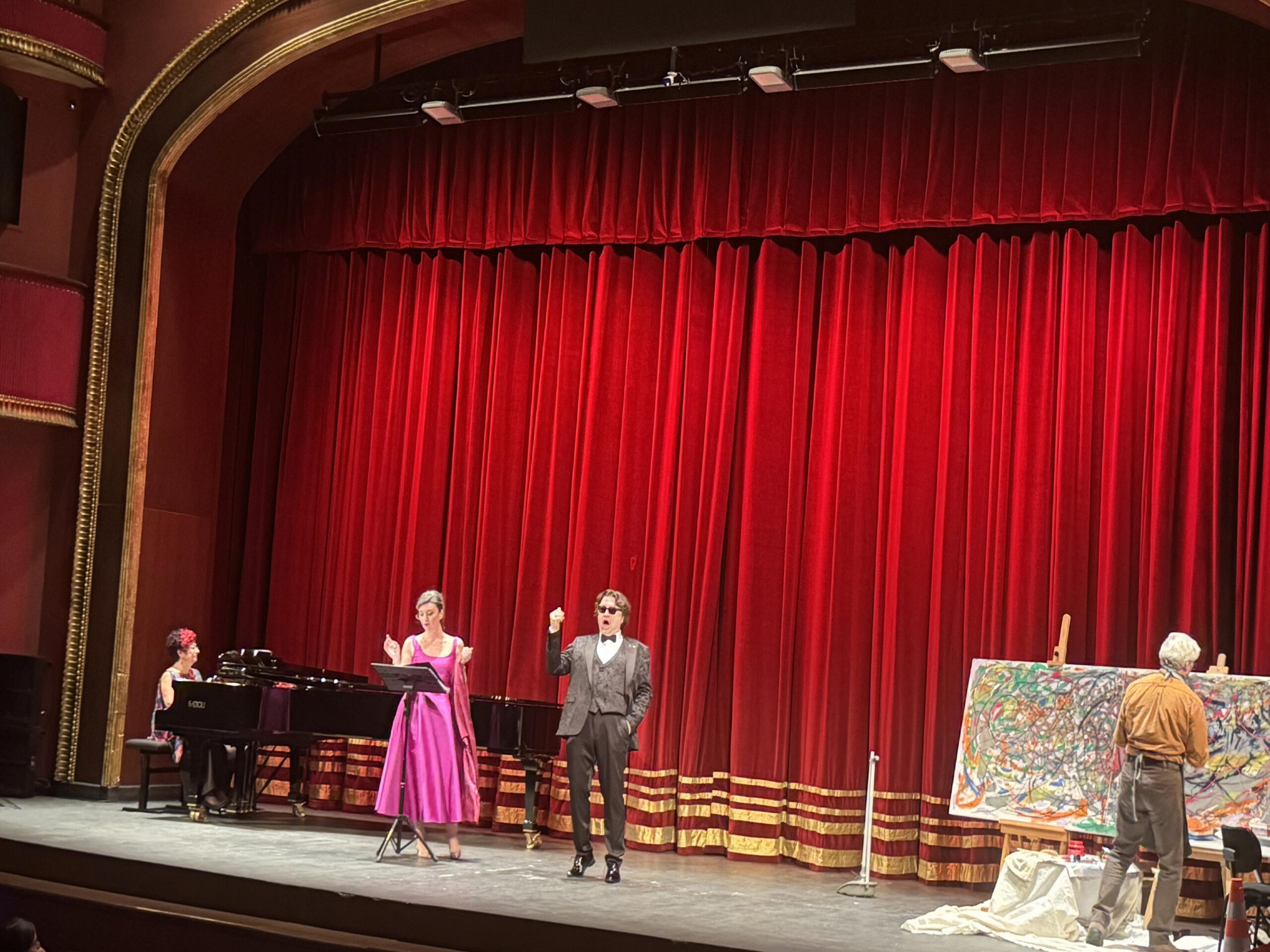 bir-konserden-tablolar-programi-sureyya-operasinda-sanatseverlerle-bulustu-haberi-CvI8i4UE.jpg