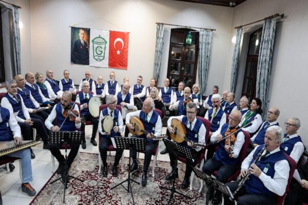 Bursa’nın yüzyıllardır süren “Gezek” kültürünü kurdukları dernekle yaşatıyorlar haberi