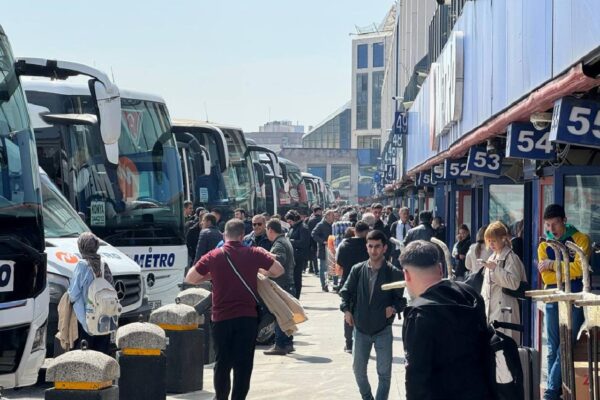 Büyük İstanbul Otogarı’nda bayram yoğunluğu haberi