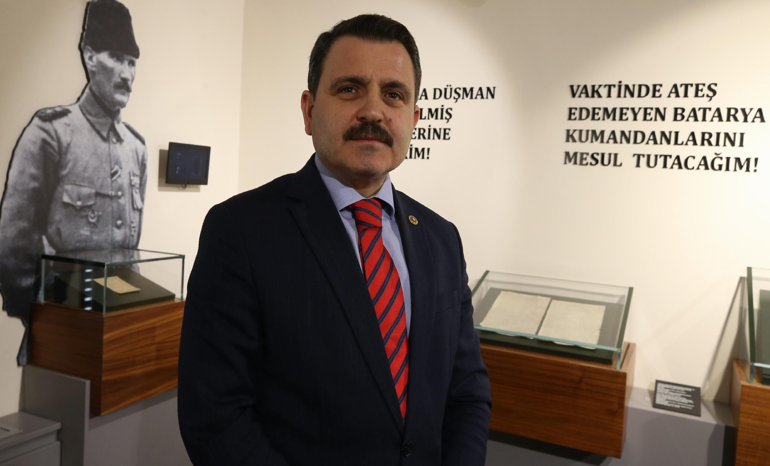 canakkale-sehitlerinin-detayli-bilgilerine-sehit-bilgi-kapisi-projesiyle-ulasilacak-haberi-qZtqB3NK.jpg