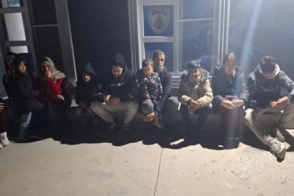 Çanakkale’de 13 düzensiz göçmen yakalandı haberi