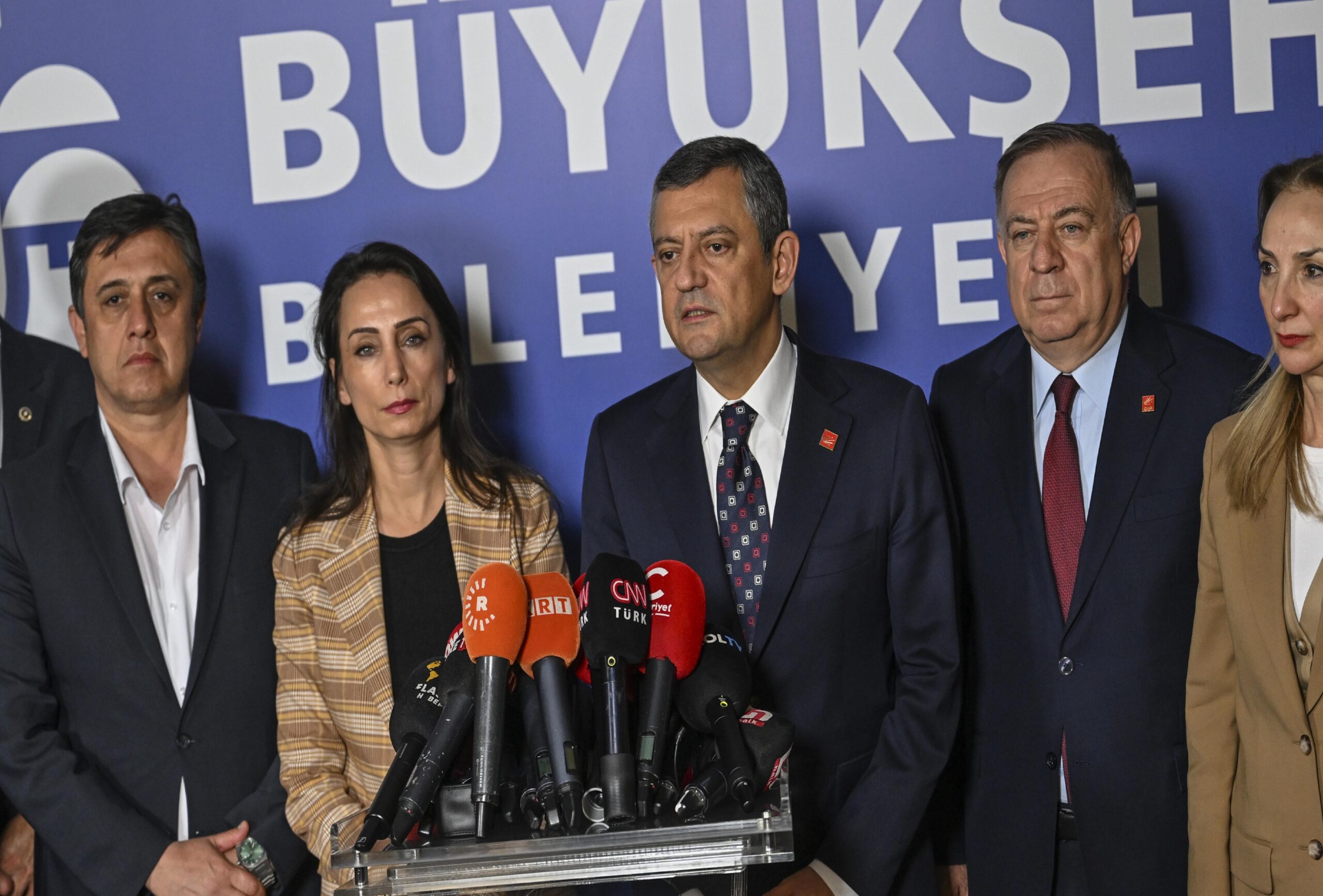 chp-genel-baskani-ozel-dem-parti-heyetinin-sarachanedeki-ziyaretinde-konustu-haberi-WGsPqvcZ.jpg