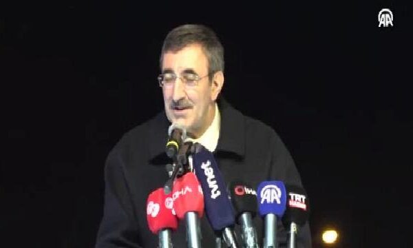 Cumhurbaşkanı Yardımcısı Yılmaz, Büyük Edirne İftar Programı’nda konuştu: haberi