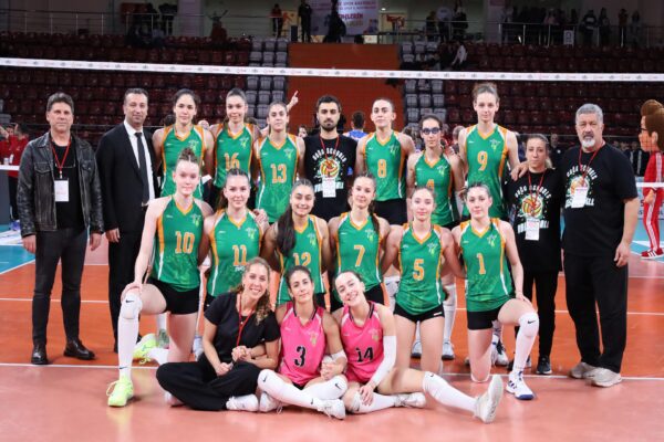 Doğa Koleji Genç Kız Voleybol Takımı, Türkiye ikincisi oldu haberi