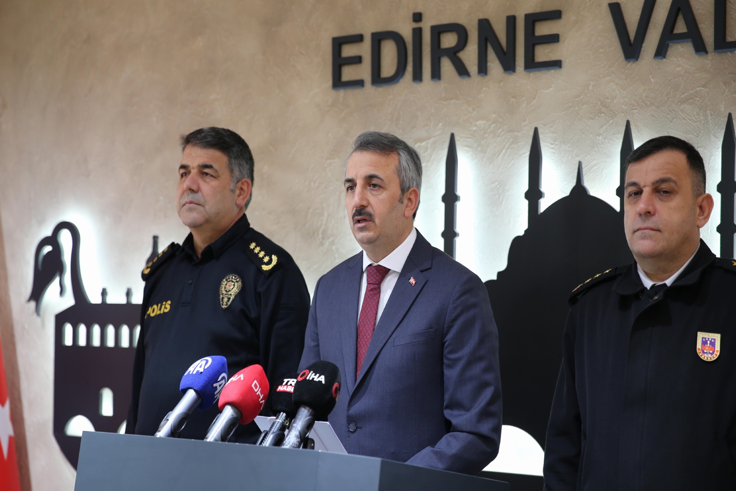 dolandiricilik-uyarilarina-ragmen-jandarma-ve-polise-inanmayanlar-var-haberi-KtG4kHl1.jpg